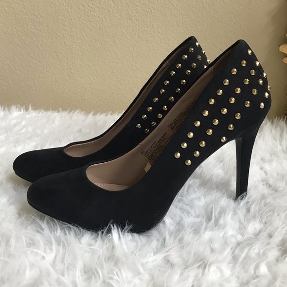 Mossimo black suede like gold studded heels - Picture 1 of 8